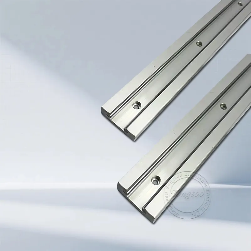 Styrskena i aluminium